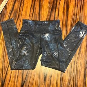 Sweaty Betty reversible run tights. XS